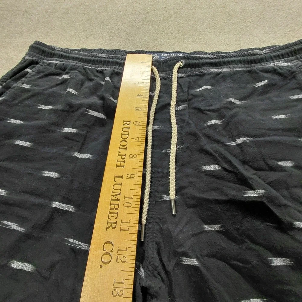 American Eagle Black Geometric Shorts Men's XXL 40
